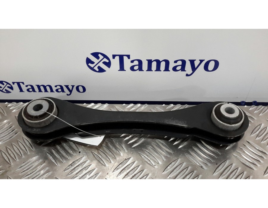 Recambio de brazo suspension superior trasero izquierdo para bmw serie 3 lim. (f30) 318d referencia OEM IAM 6792517  