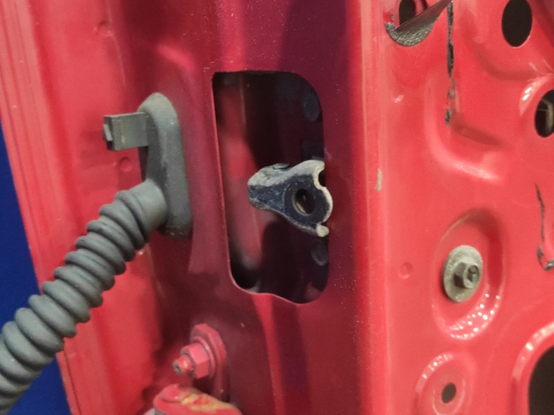 Recambio de puerta trasera derecha para nissan navara pick-up (d40m) referencia OEM IAM   