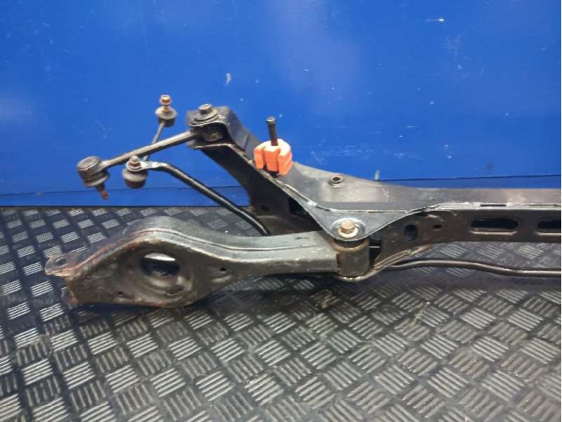 Recambio de puente trasero para kia cee´d 1.6 crdi cat referencia OEM IAM   