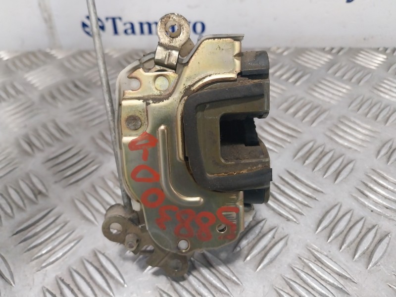 Recambio de cerradura puerta delantera derecha para nissan terrano/terrano.ii (r20) referencia OEM IAM   