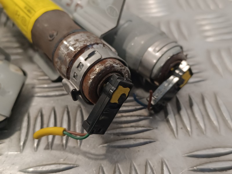 Recambio de airbag lateral delantero derecho para kia carnival 2.9 crdi cat referencia OEM IAM 4981312950  