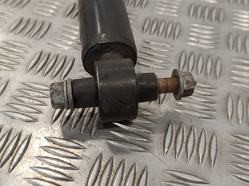 Recambio de amortiguador trasero para toyota prius (nhw30) 1.8 16v cat referencia OEM IAM T490A459  