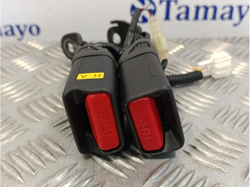 Recambio de enganche cinturon trasero izquierdo para subaru xv (g5) sport plus referencia OEM IAM 1074451  