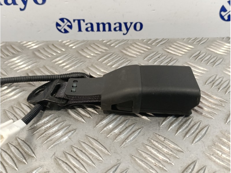 Recambio de enganche cinturon trasero derecho para subaru xv (g5) sport plus referencia OEM IAM 1074451  