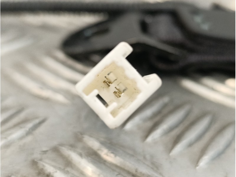 Recambio de enganche cinturon trasero derecho para subaru xv (g5) sport plus referencia OEM IAM 1074451  