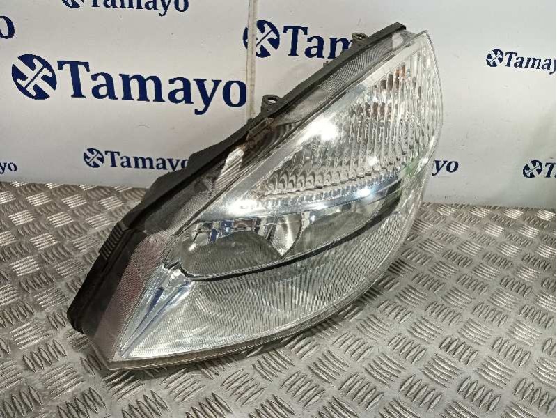Recambio de faro izquierdo para renault scenic ii 1.9 dci referencia OEM IAM 15810300LI  