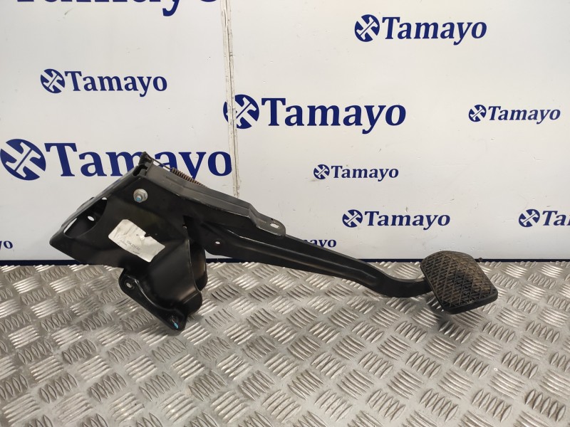 Recambio de pedal freno para mercedes-benz viano (w639) 2.1 cdi cat referencia OEM IAM 10423102  