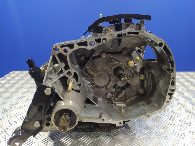 Recambio de caja cambios para renault clio ii fase i (b/cbo) 1.9 diesel referencia OEM IAM JB1905  