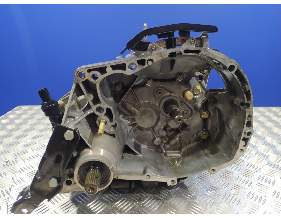 Recambio de caja cambios para renault clio ii fase i (b/cbo) 1.9 diesel referencia OEM IAM JB1905  