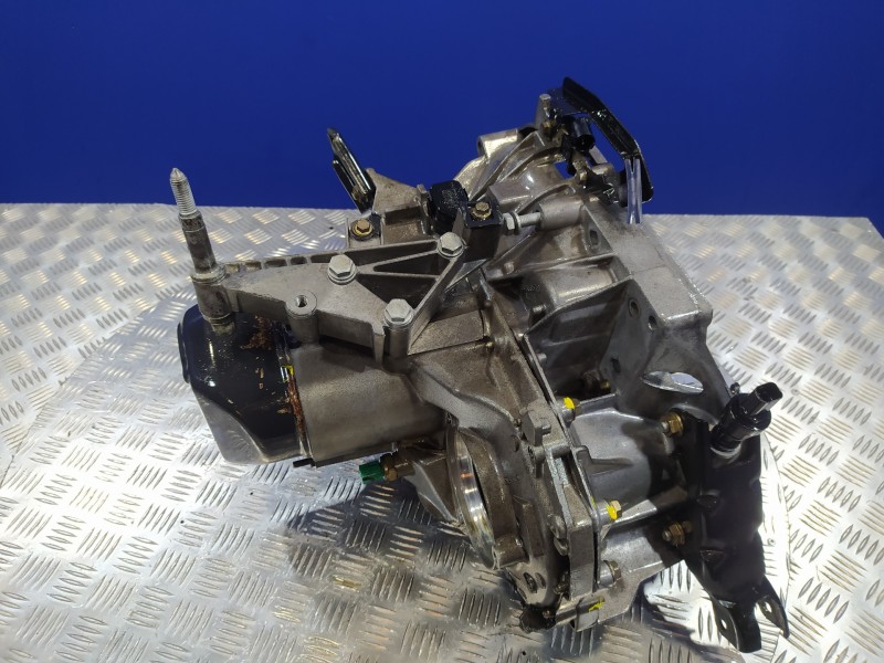 Recambio de caja cambios para renault clio ii fase i (b/cbo) 1.9 diesel referencia OEM IAM JB1905  