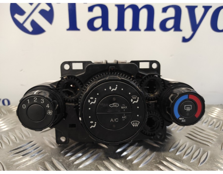 Recambio de mando climatizador para ford fiesta (cb1) 1.25 16v cat referencia OEM IAM 8A6118549  8A6919980