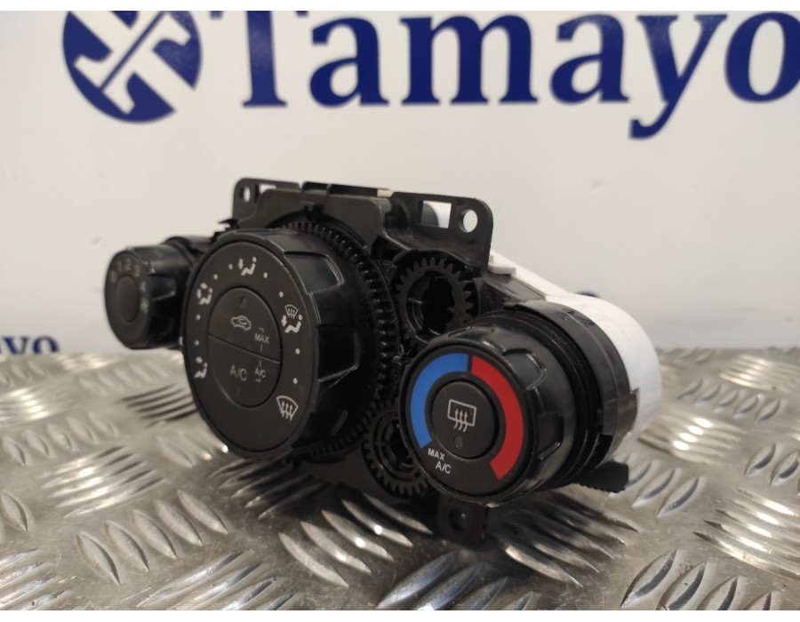 Recambio de mando climatizador para ford fiesta (cb1) 1.25 16v cat referencia OEM IAM 8A6118549  8A6919980