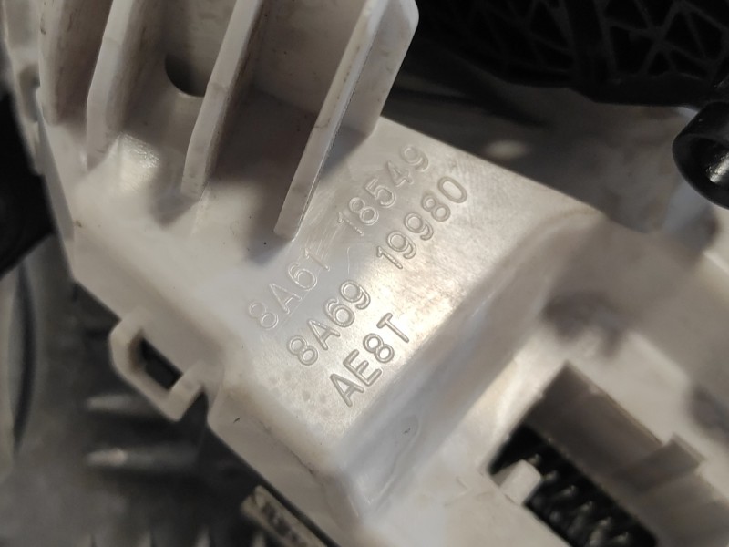 Recambio de mando climatizador para ford fiesta (cb1) 1.25 16v cat referencia OEM IAM 8A6118549  8A6919980