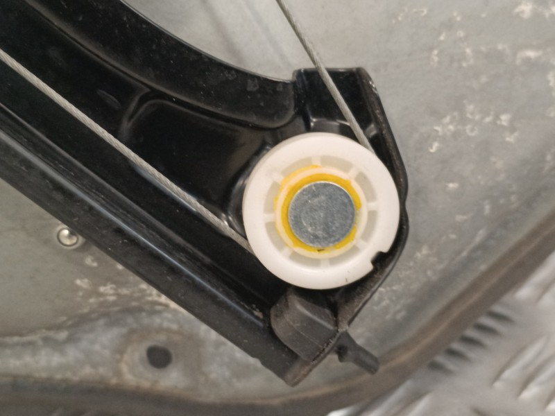 Recambio de elevalunas trasero derecho para mercedes-benz clase a (w169) 2.0 cdi cat referencia OEM IAM A1697301479  