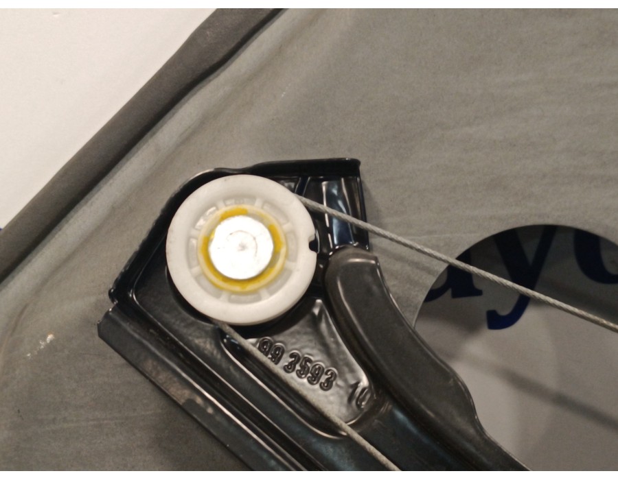 Recambio de elevalunas trasero derecho para mercedes-benz clase a (w169) 2.0 cdi cat referencia OEM IAM A1697301479  