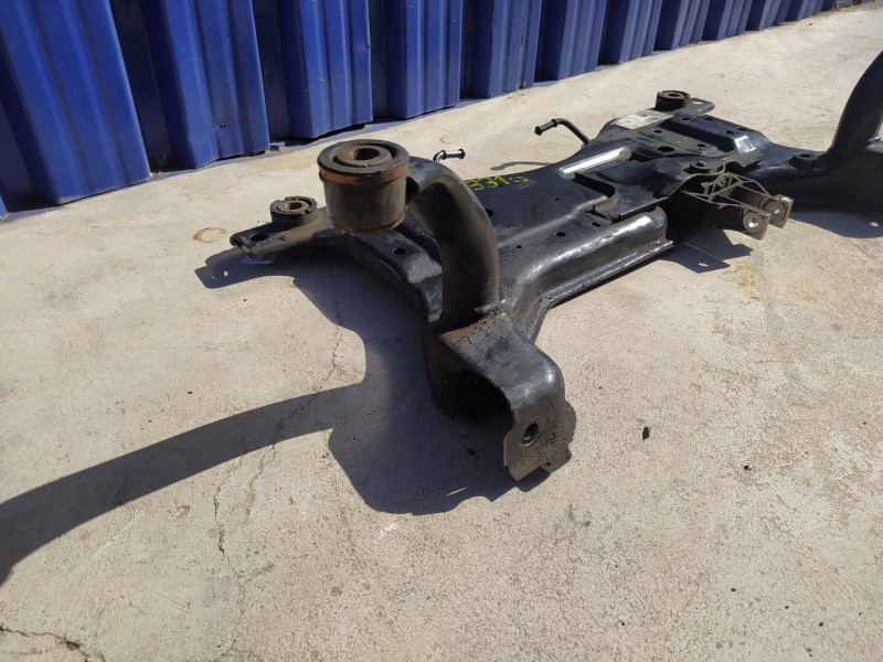 Recambio de puente delantero para volvo c30 1.6 diesel cat referencia OEM IAM   