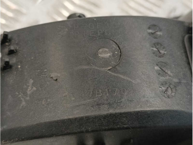 Recambio de tapa exterior combustible para subaru xv (g5) sport plus referencia OEM IAM 5147B1700  