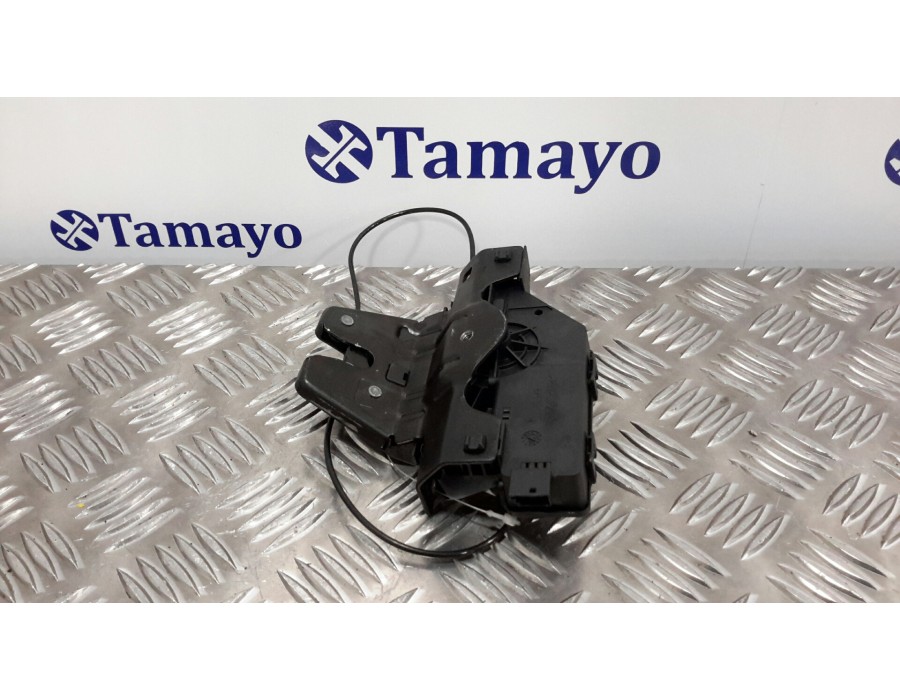 Recambio de cerradura maletero / porton para bmw serie 1 berlina (e81/e87) 2.0 16v diesel referencia OEM IAM 8196401  