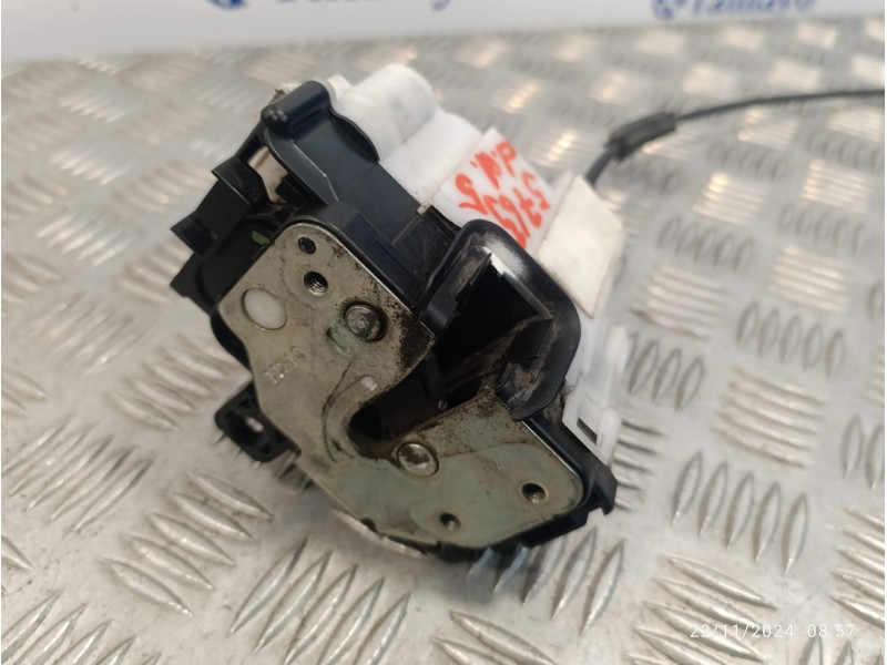 Recambio de cerradura puerta delantera derecha para fiat 500 (312) 500 referencia OEM IAM 51827593  