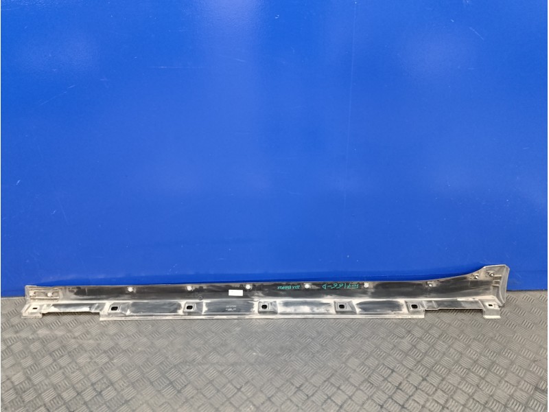 Recambio de talonera derecha para subaru xv (g5) sport plus referencia OEM IAM   