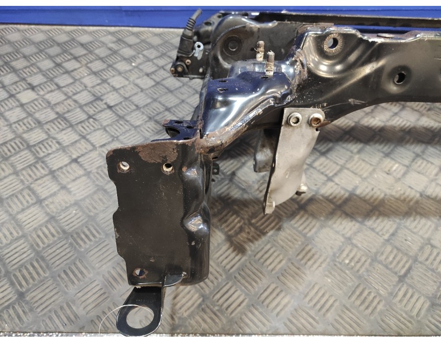 Recambio de puente delantero para audi a6 avant (4g5) 3.0 tdi clean diesel quattro referencia OEM IAM 4H0399345M  