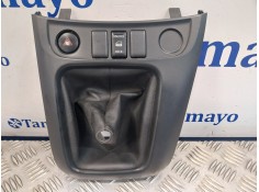 Recambio de guarnecidos palanca cambio para nissan nv 200 (m20) referencia OEM IAM 68262BJ99C  68262BJ98C