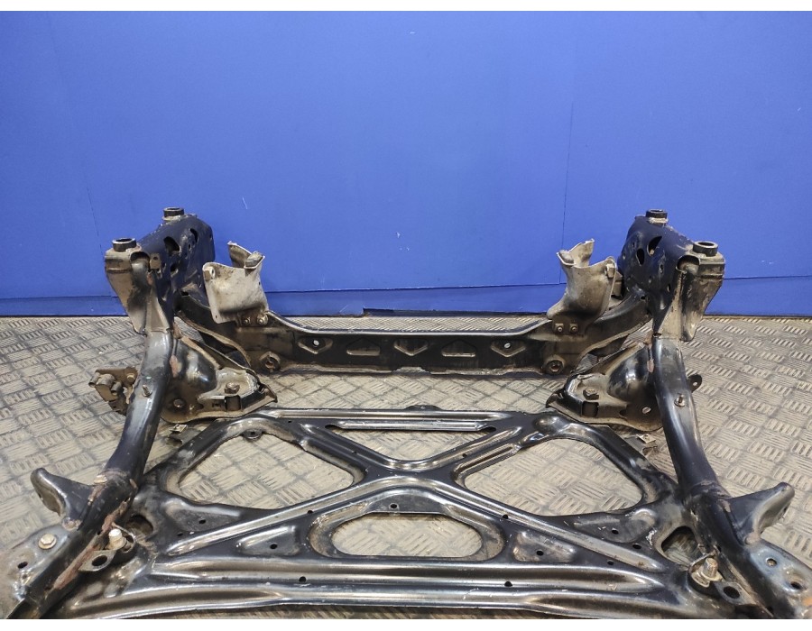 Recambio de puente delantero para audi a6 avant (4g5) 3.0 tdi clean diesel quattro referencia OEM IAM 4H0399345M  