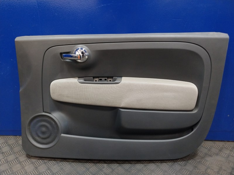 Recambio de guarnecido puerta delantera derecha para fiat 500 (312) 500 referencia OEM IAM 1500134  