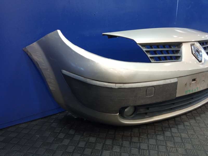 Recambio de paragolpes delantero para renault scenic ii 1.9 dci referencia OEM IAM   