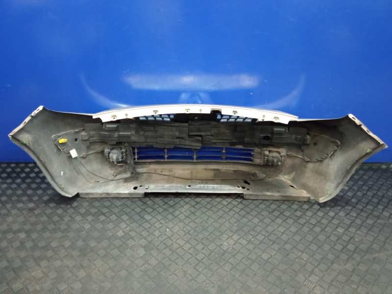 Recambio de paragolpes delantero para renault scenic ii 1.9 dci referencia OEM IAM   