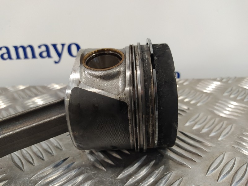 Recambio de biela para audi a4 avant (8k5) (2008) 2.0 16v tdi referencia OEM IAM 038J  V400