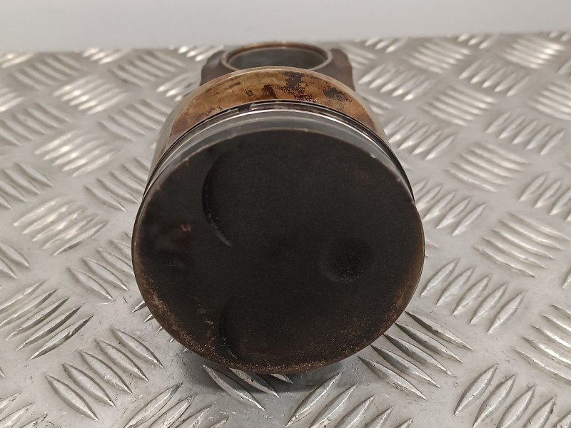 Recambio de biela para porsche 944 2.5 turbo referencia OEM IAM 9441031013R  