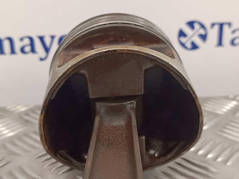 Recambio de biela para porsche 944 2.5 turbo referencia OEM IAM 9441031013R  