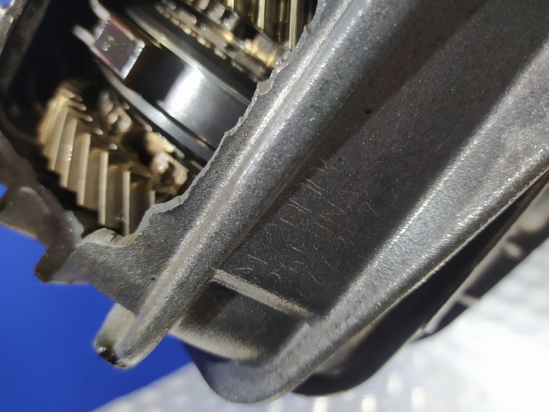 Recambio de despiece caja cambios para opel mokka 1.6 cdti dpf referencia OEM IAM 555755391  