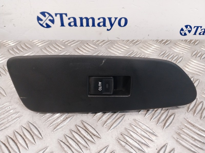 Recambio de mando elevalunas delantero derecho para toyota auris referencia OEM IAM 7423102530  