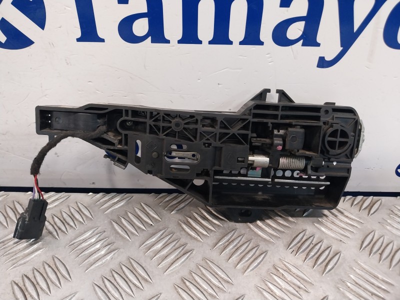 Recambio de maneta exterior delantera derecha para renault captur referencia OEM IAM 806068462R  242888