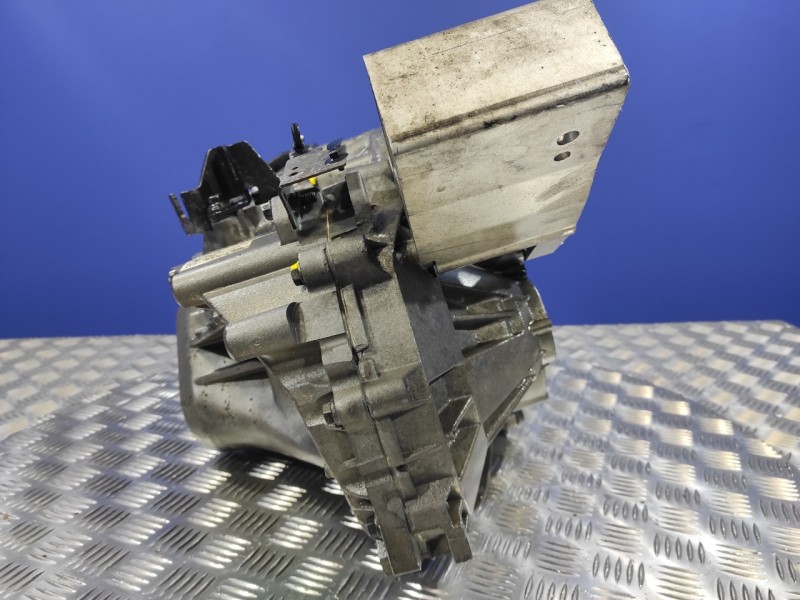 Recambio de caja cambios para volvo v70 familiar 2.4 diesel cat referencia OEM IAM 456R7002FA  P948209