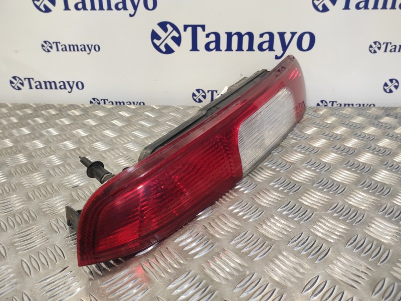 Recambio de piloto trasero derecho para ford focus c-max (cap) 2.0 tdci cat referencia OEM IAM   