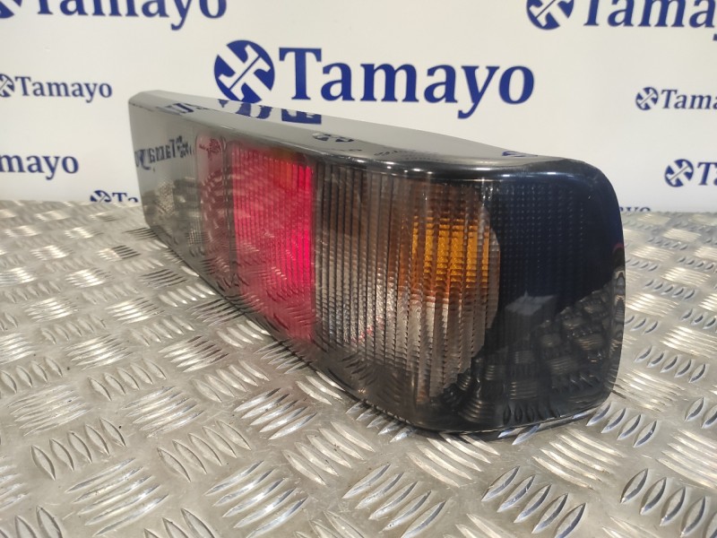 Recambio de piloto trasero derecho para ford sierra berlina 2.0 cat referencia OEM IAM   