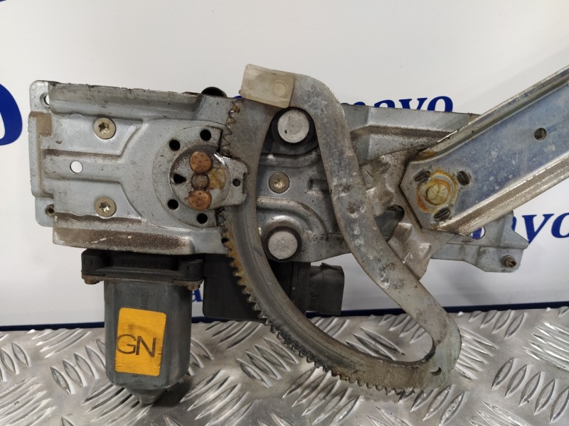 Recambio de elevalunas delantero izquierdo para opel corsa b 1.0 12v cat (x 10 xe / lw3) referencia OEM IAM 90520189  