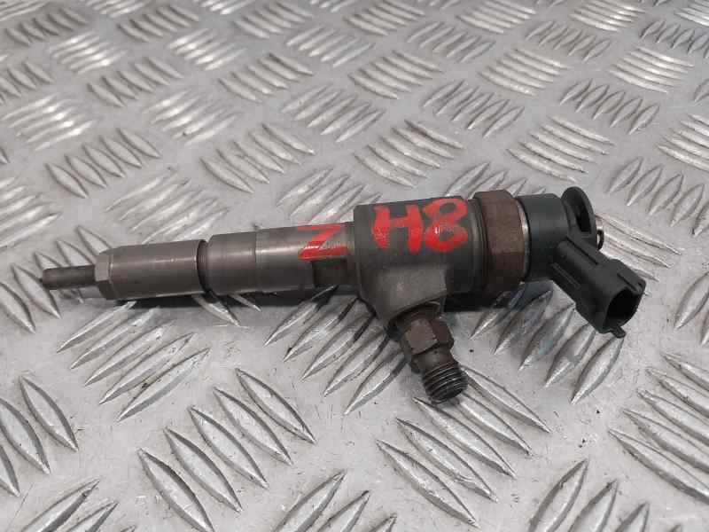 Recambio de inyector para peugeot 207 referencia OEM IAM 0445110252  565889