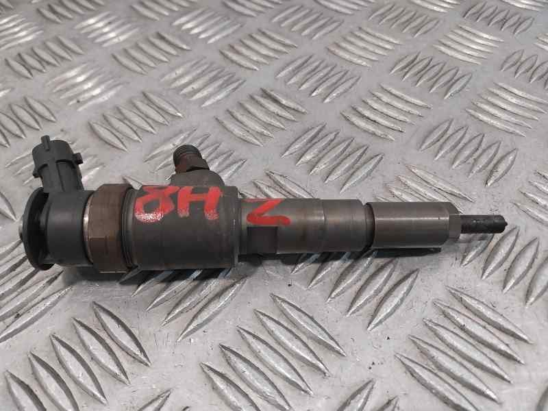 Recambio de inyector para peugeot 207 referencia OEM IAM 0445110252  565889