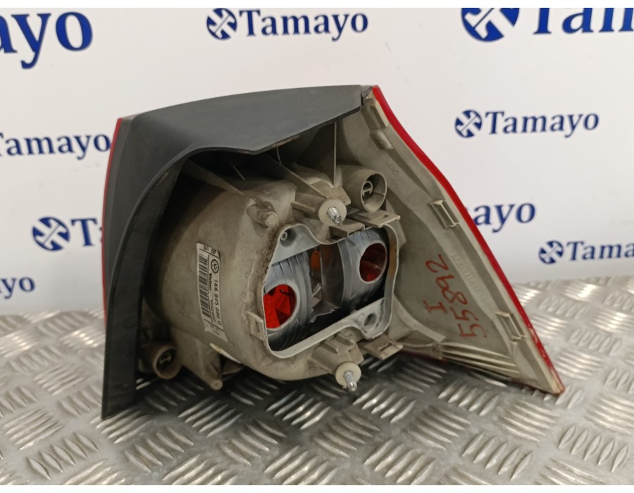 Recambio de piloto trasero izquierdo para volkswagen golf v berlina (1k1) 1.9 tdi referencia OEM IAM 1K6945095G  89032902