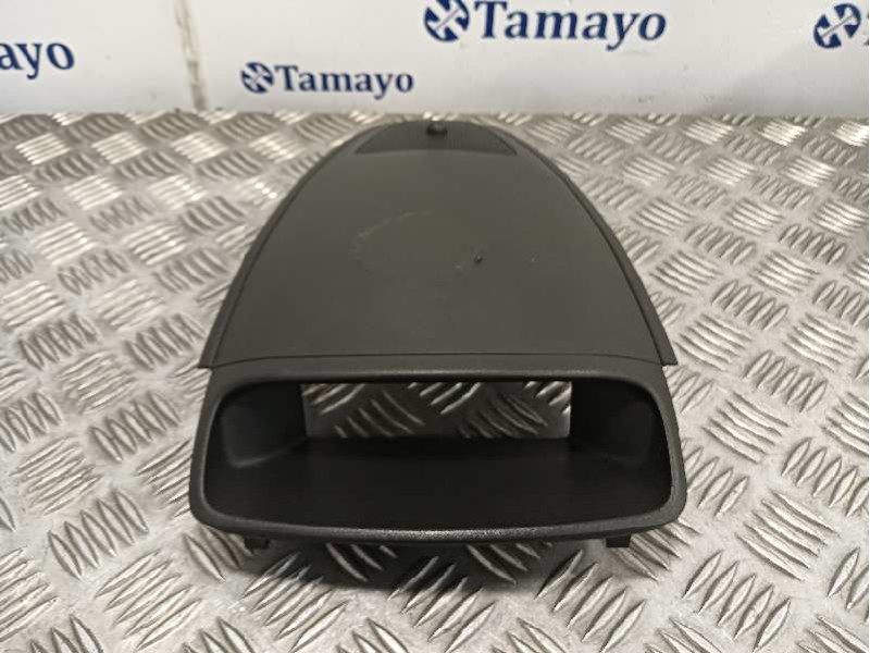 Recambio de moldura para opel corsa d referencia OEM IAM 13295003  