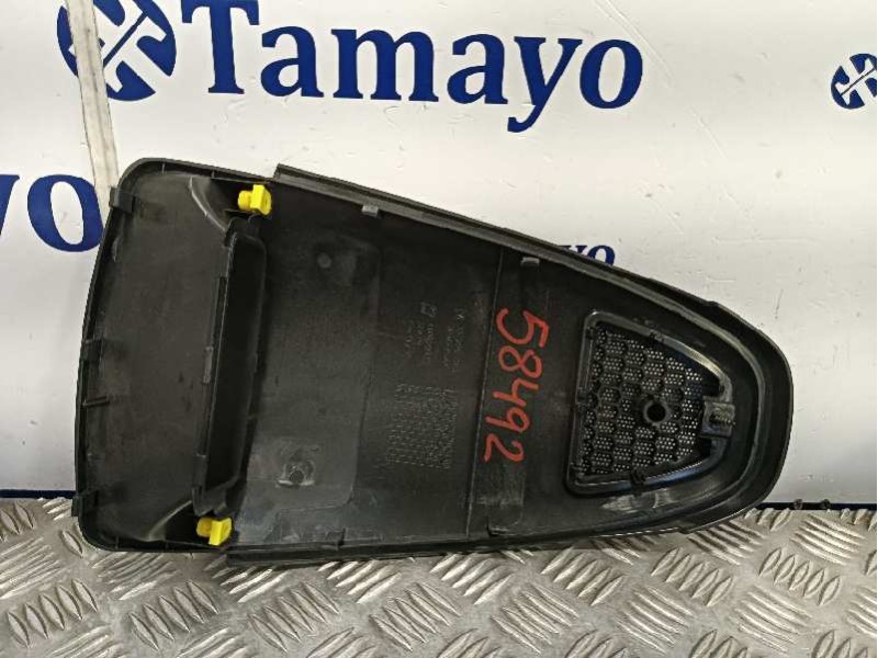 Recambio de moldura para opel corsa d referencia OEM IAM 13295003  