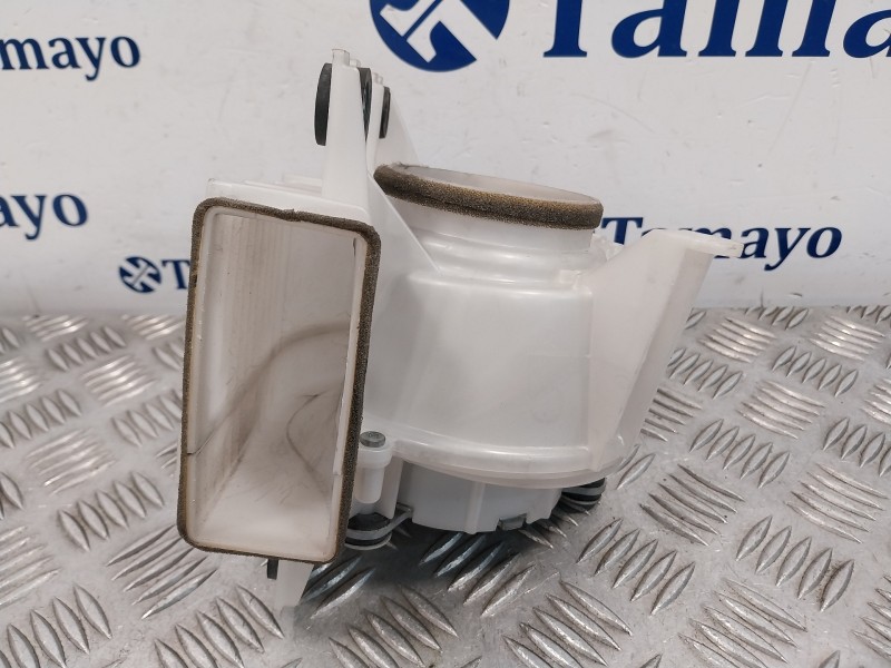 Recambio de ventilador calefaccion para toyota auris referencia OEM IAM G923047070  1173003892