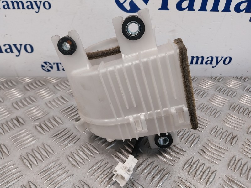 Recambio de ventilador calefaccion para toyota auris referencia OEM IAM G923047070  1173003892