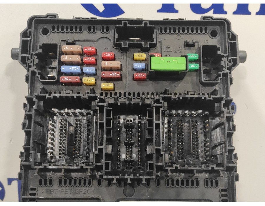Recambio de caja reles / fusibles para ford transit connect 1.5 tdci cat referencia OEM IAM KT1T15604DCC  A13617078