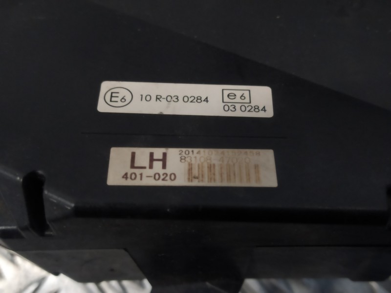 Recambio de pantalla multifuncion para toyota prius (nhw30) 1.8 16v cat referencia OEM IAM 8310847020  766491360