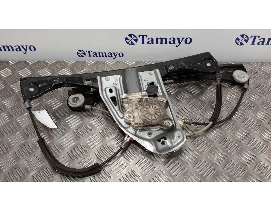 Recambio de elevalunas delantero derecho para mercedes-benz clase c (w203) familiar 2.6 cat referencia OEM IAM A2118201742 77460